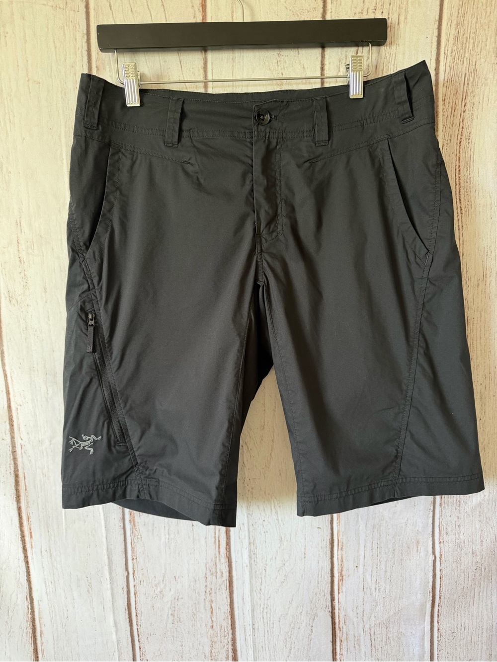 Arc'teryx Black Men’s Hybrid Technical Shorts Size 32